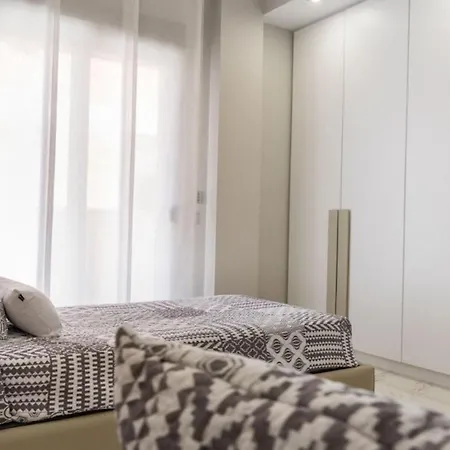 Moderno Mediterraneo Con Piscina شاليه *